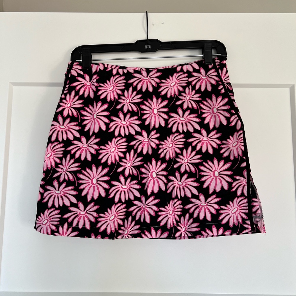 Golftini skort - size 4 (like new!)